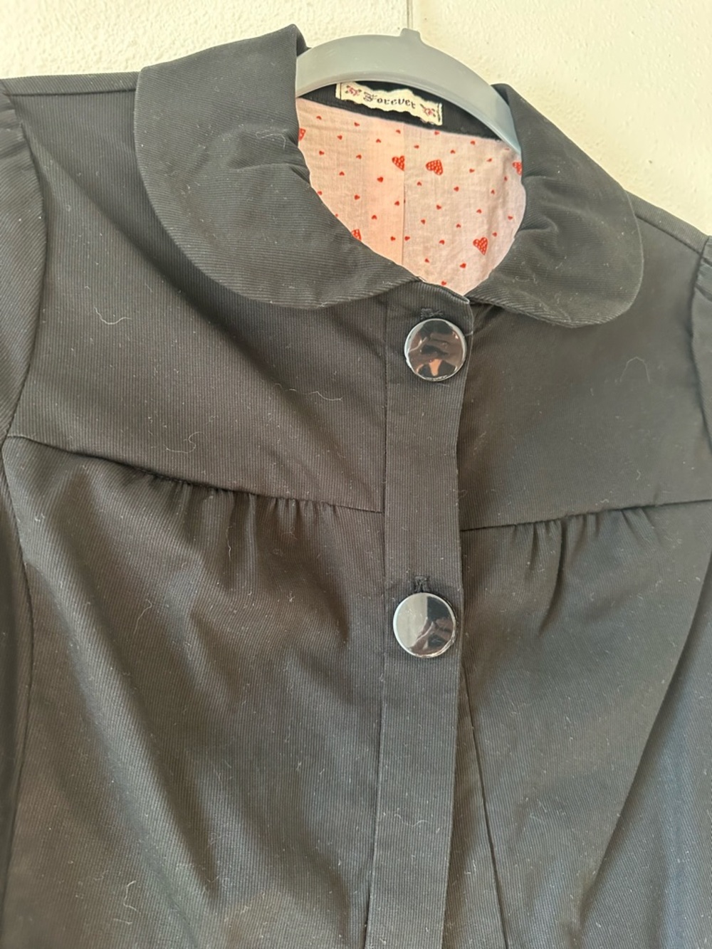 Forever 21 short sleeve jacket with half button front and pink lining - Picture 3 of 6